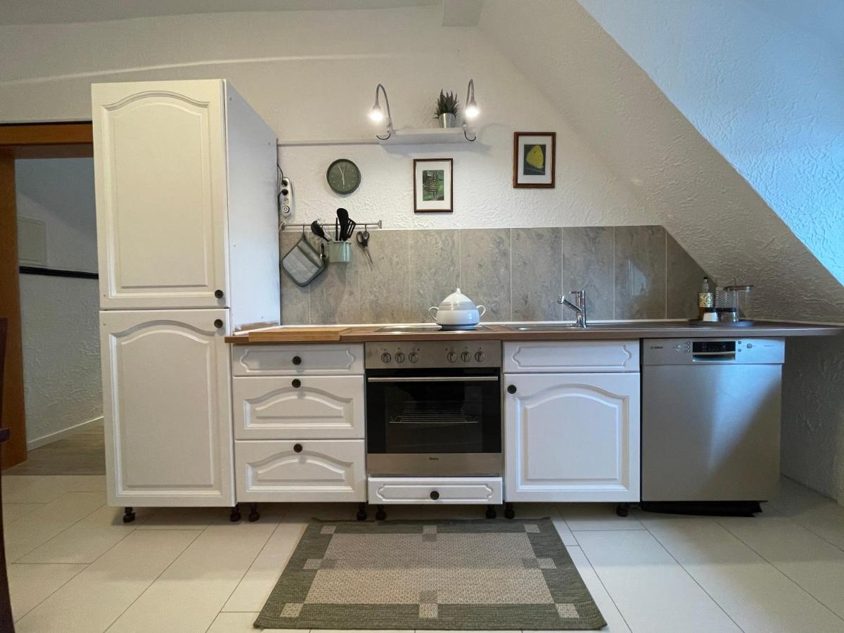 Dilara - 105qm Maisonette, Netflix, Garten, Parkplatz *